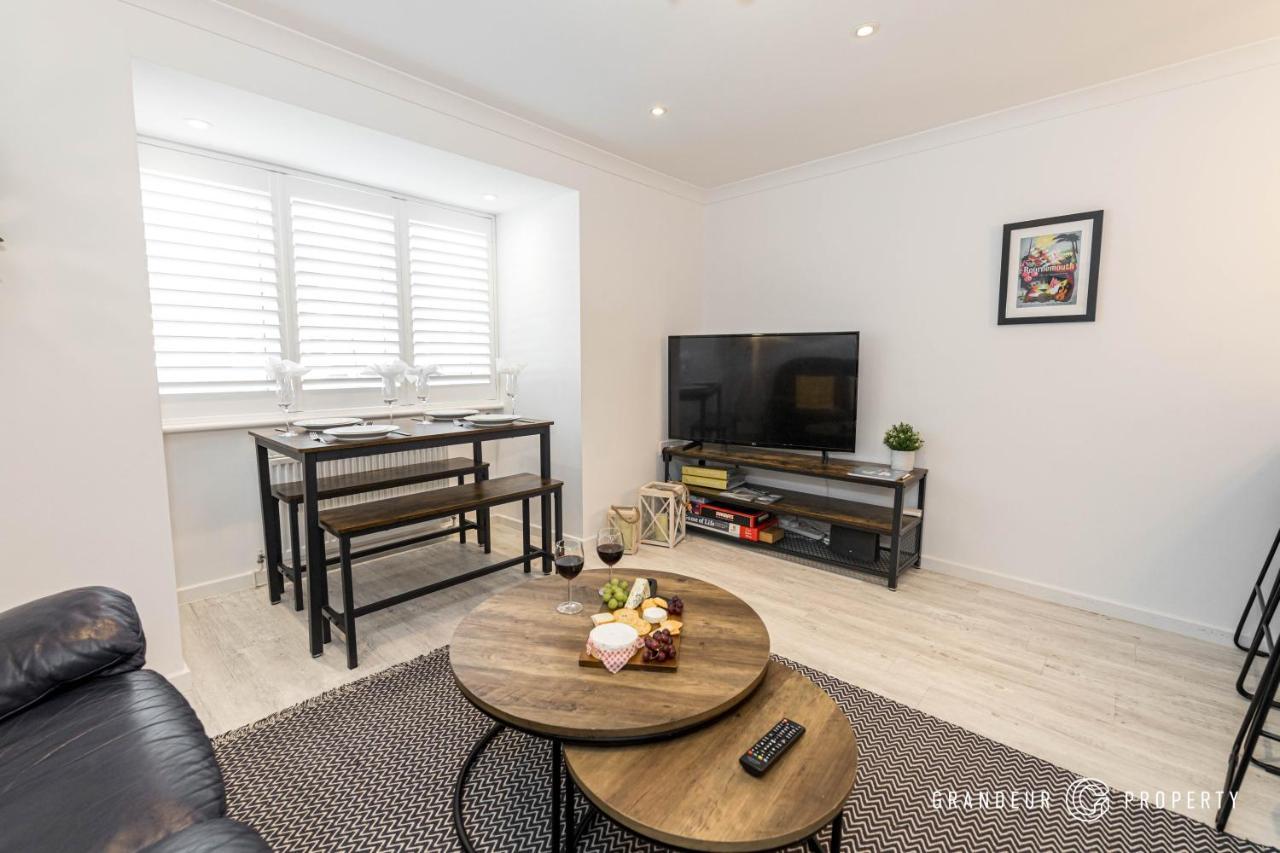 Driftwood By Grandeur Property บอร์นมัธ ภายนอก รูปภาพ